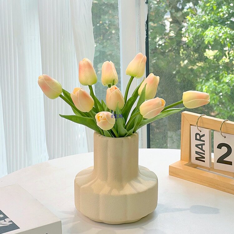 郁金香花假花摆设餐桌家图片