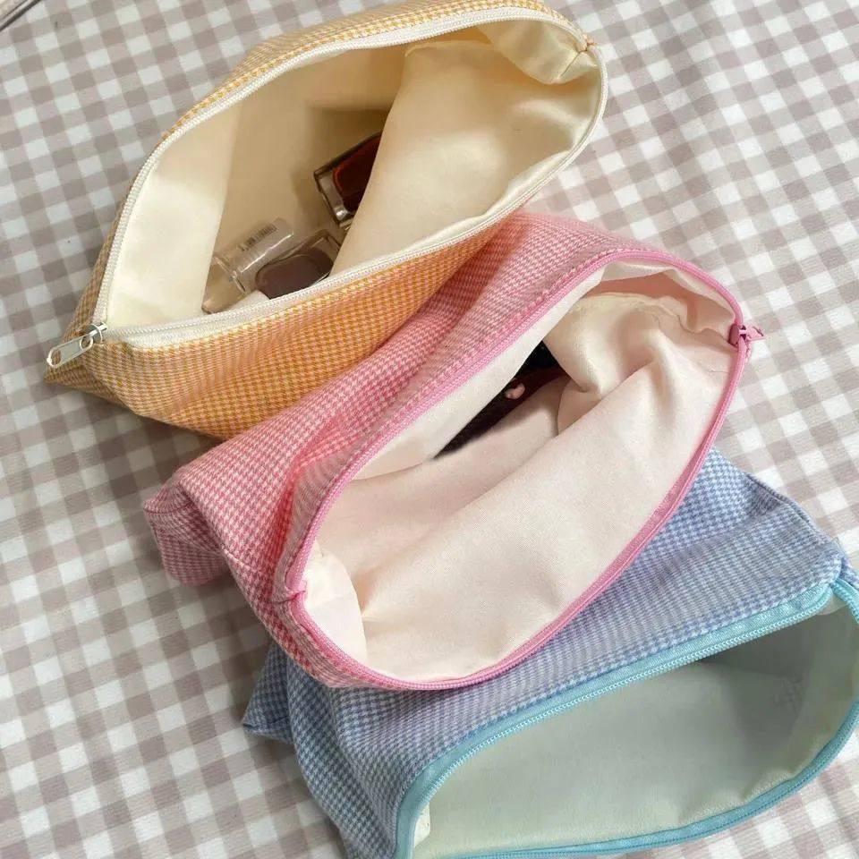 ins细格子化妆包森系简约清新大容量洗漱包外出便携化妆收纳防尘,收纳整理,包包收纳袋,淘宝优惠券,粉丝福利购,淘宝优惠卷