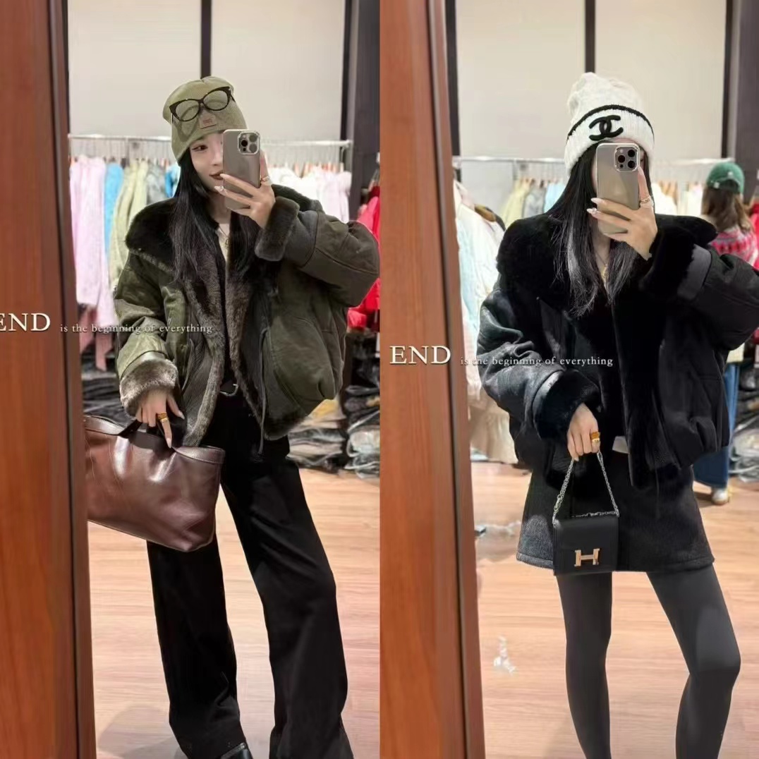 欧货同步2025冬季新款时尚百搭大翻领皮毛一体鹅绒服外套女短款