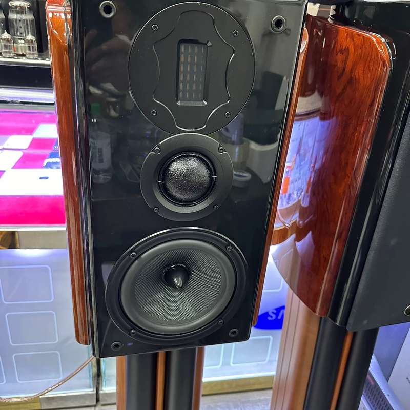 请议价-全新样品惠威M3+梨箱,注:这箱己售,因为,所以