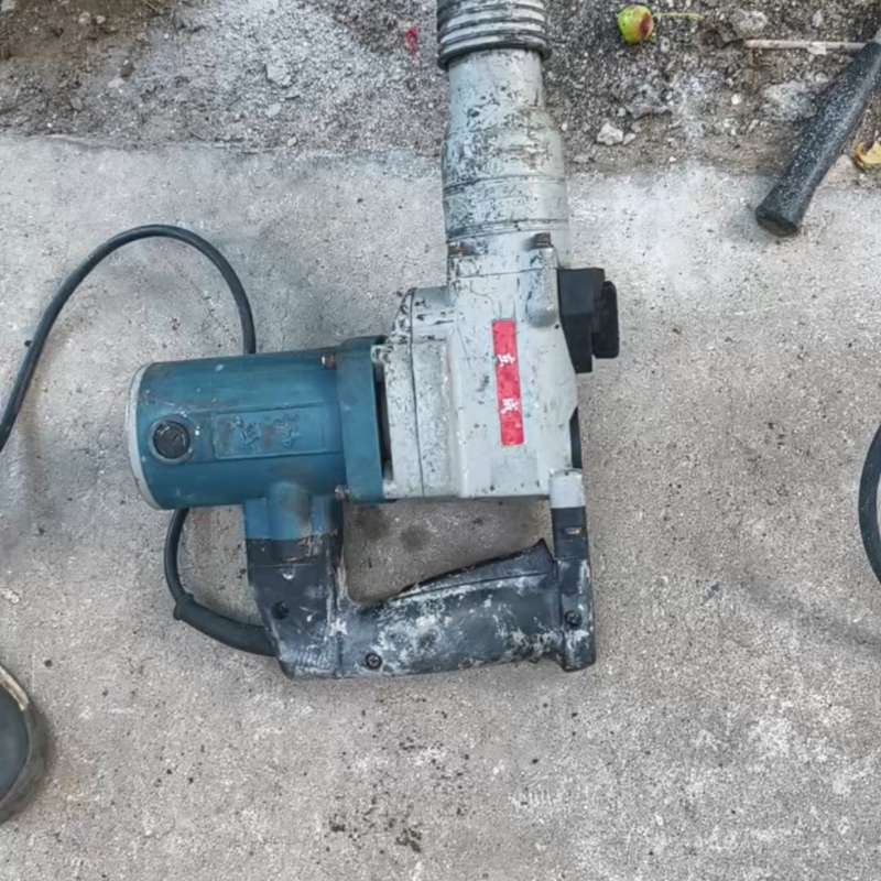 请议价-东城电锤，Z1C-FF-26，750W，功能正常使用，成色看