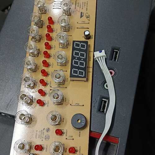 请议价-电磁炉显示板，型号RH2144，客户那淘来的，具体看图，