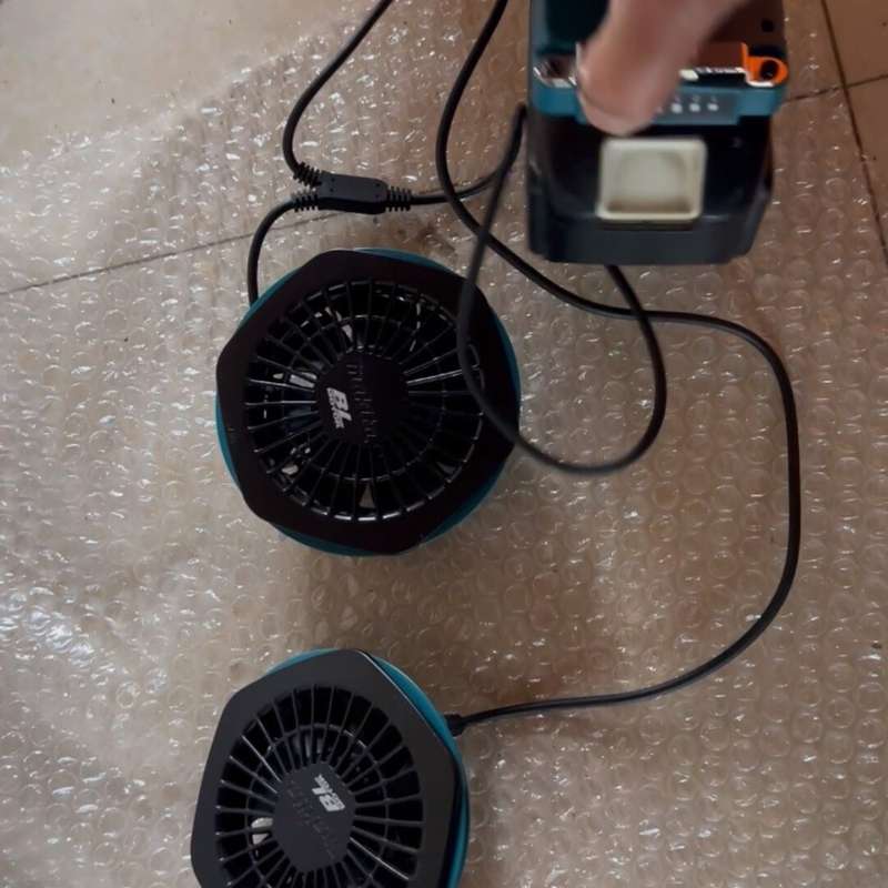 请议价-电池转换器带USB接口,可以给充电,主要用于加热