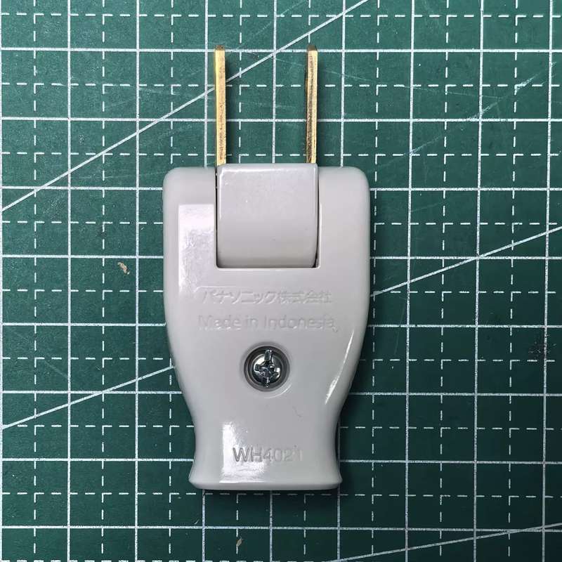 请议价-旋转插头白色WH4021全新印尼产