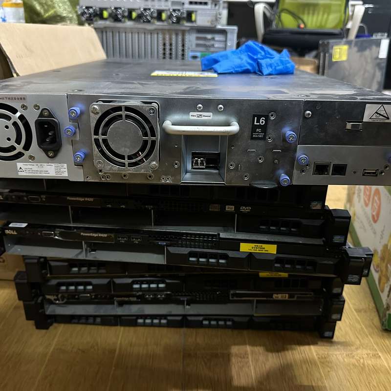 请议价-IBM LTO6 磁带机 FC接口 原装拆机无修 成色如图