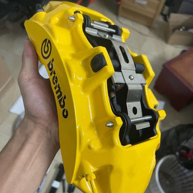 请议价-锐志,皇冠#布雷博卡钳V6六活塞刹车,18寸起安装,