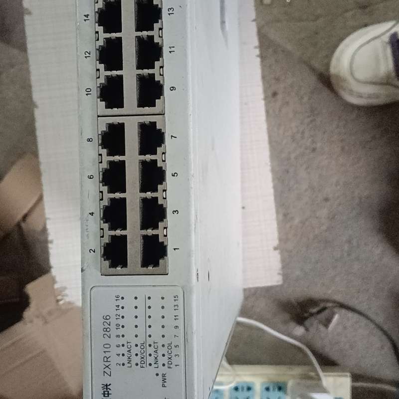 请议价-中兴ZXR10 2826 24口千兆交换机,工程剩余,成色还