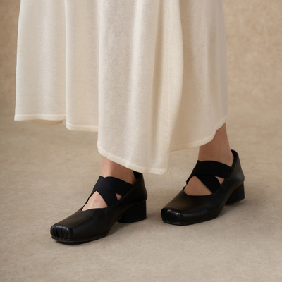 西町村屋小众设计交叉芭蕾鞋女秋季新款复古百搭休闲鞋XAAC20004