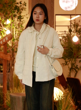 西町村屋国风设计感外套女装冬季新款丝绒绣花棉衣衬衫AD8219019