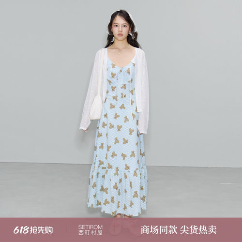 西町村屋格子小熊印花吊带裙2026夏新款简约可爱风长裙XABB10173