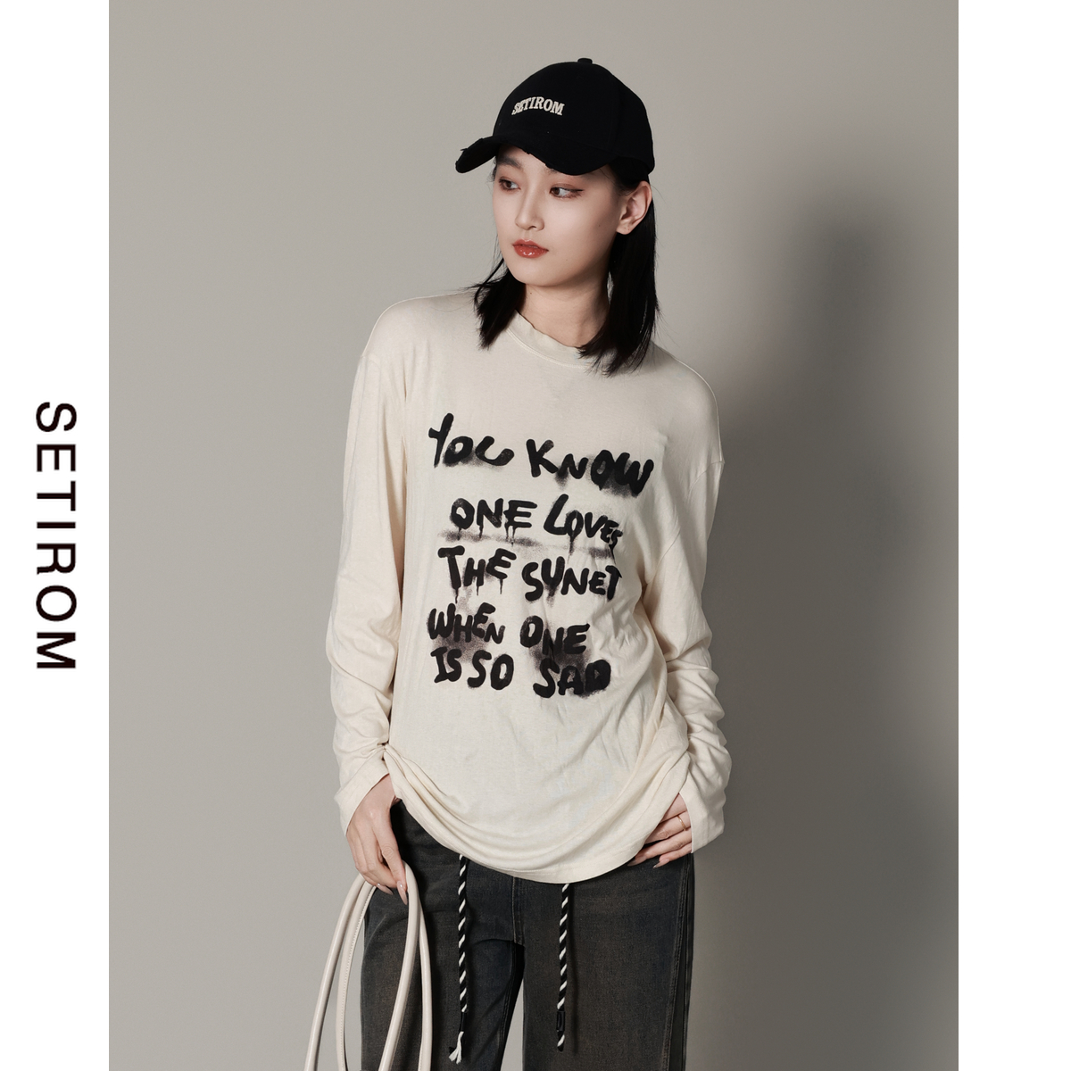 西町村屋针织印花圆领长袖T恤