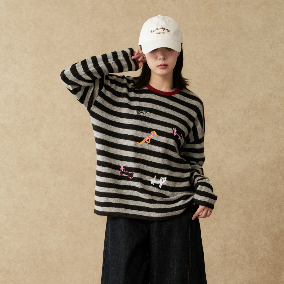 西町村屋休闲毛衣女2025秋季新款趣味刺绣动物条纹上衣CAAC10679