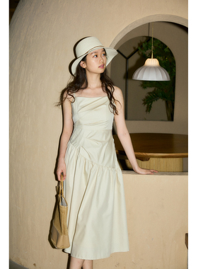 西町村屋法式吊带连衣裙女装夏季新款气质休闲度假裙子AB9404008