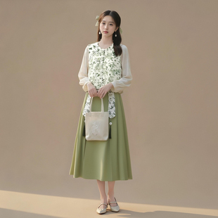 西町村屋新中式裙子套装女春季新款国风提花马甲三件套AA9603002
