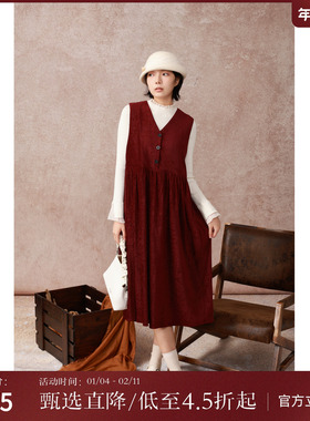 西町村屋复古绒感背心裙女秋冬新款气质百搭长款连衣裙XH9D10092