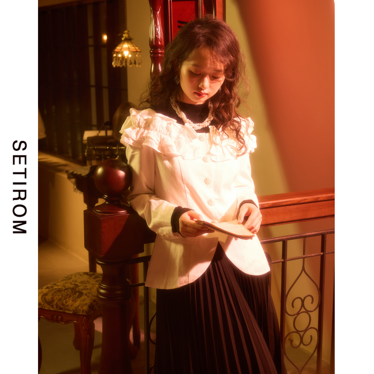 西町村屋高级一字肩气质西装外套