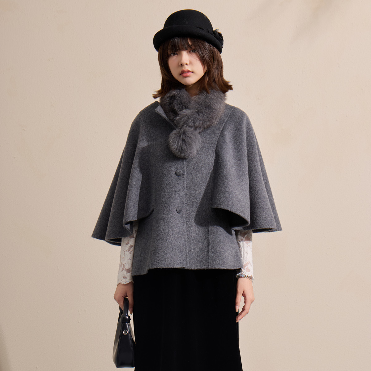 西町村屋千金感斗篷式双面呢女装韩系风外套（含毛领）XAAD109