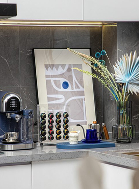 E-Pin 逸品家居厨房蓝色咖啡杯花艺套组挂画样板房装饰手冲壶杯碟