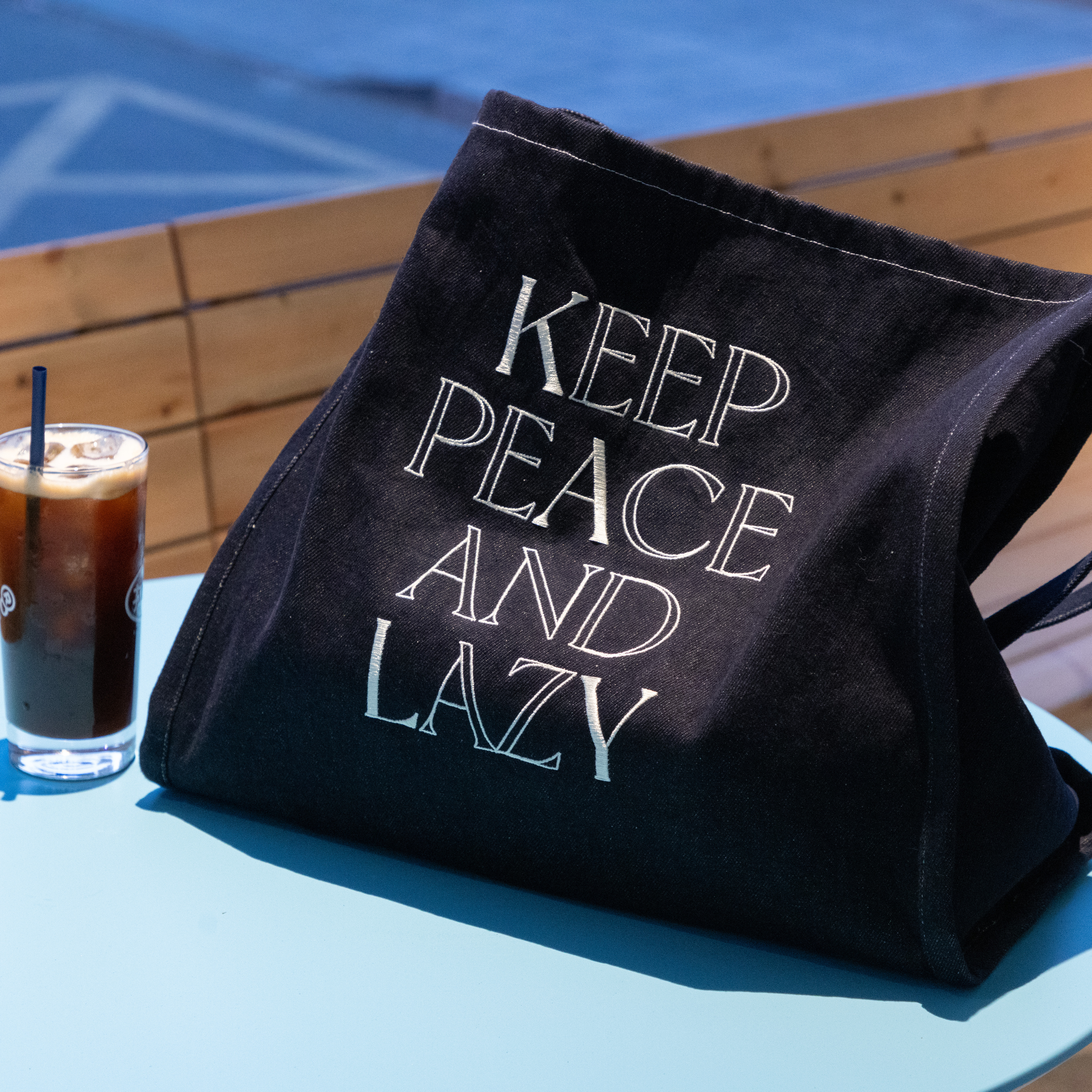 LAZYPEACH原创字母刺绣托特包