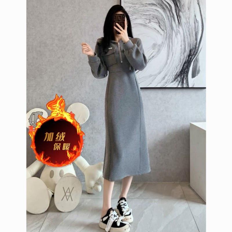 高级感灰色连帽长款卫衣裙收腰气质加厚加绒休闲连衣裙女新款秋冬
