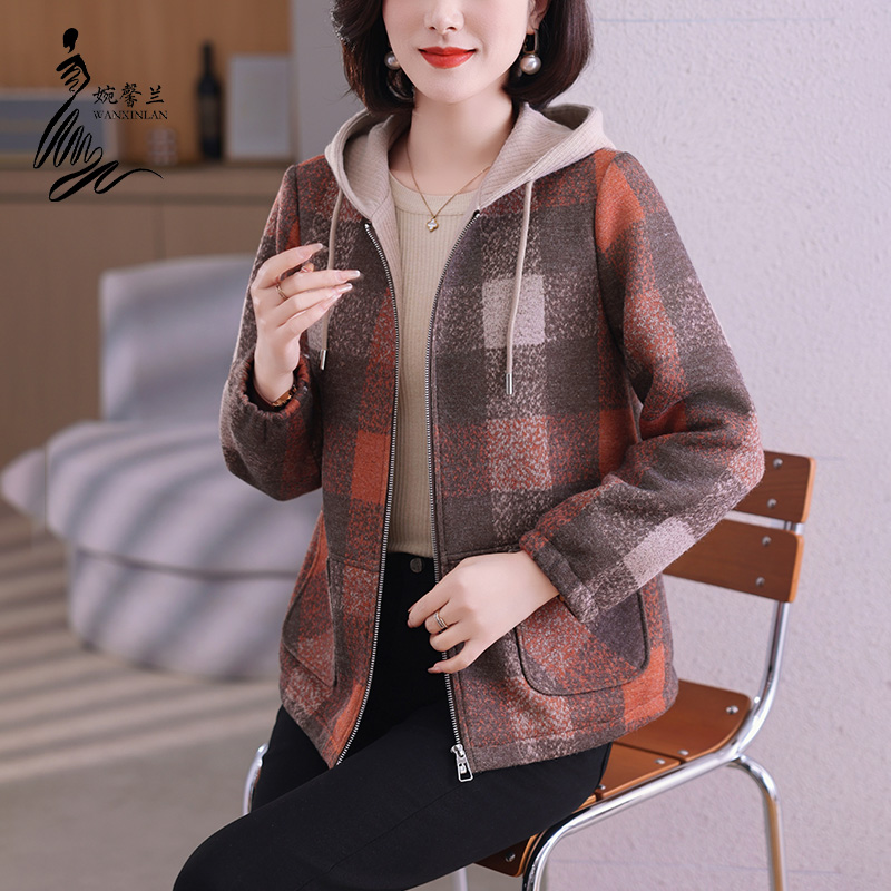 中老年妈妈秋装新款格子外套
