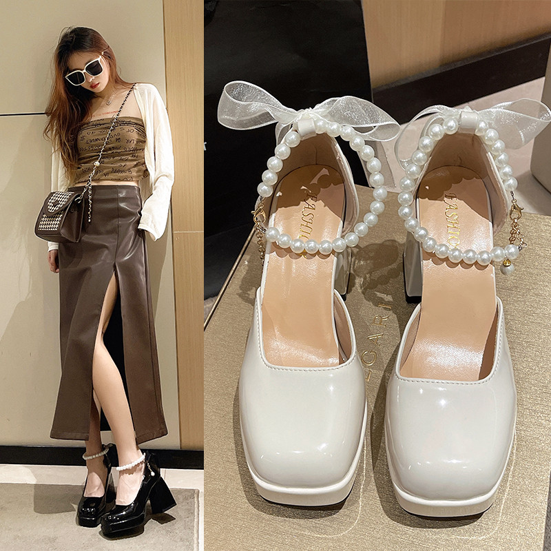 大码女鞋41-43 肥脚粗跟玛丽珍中空凉鞋女英伦风珍珠链高跟单鞋42