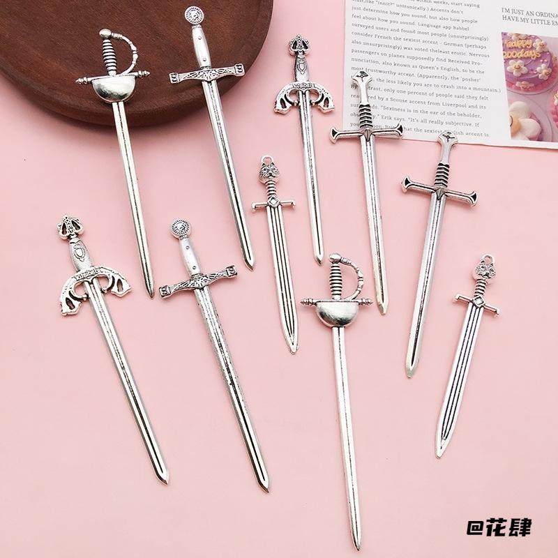 DIY服饰装挂件合金长剑刀剑宝剑百搭项链风格手工痛包配件创意,饰品/流行首饰/时尚饰品新,其他DIY饰品配件,淘宝优惠券,粉丝福利购,淘宝优惠卷
