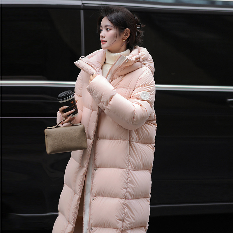 羽绒服女高端2025时尚中长款连帽加厚袖标保暖泡芙情侣防寒百搭