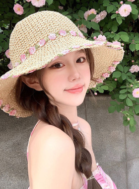 草编渔夫帽子女夏季海边度假沙滩