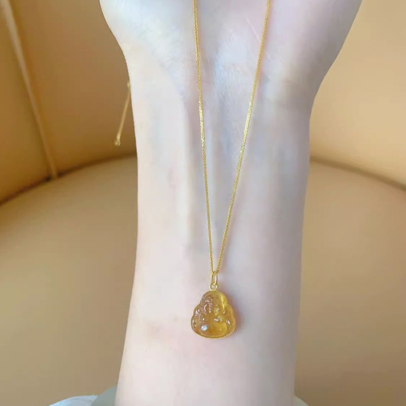 黄水晶佛公项链招财寓意温柔小巧可爱弥勒佛精致吊坠百搭风饰品女