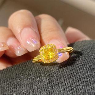 超闪18k金小方糖戒指女小众镶嵌黄钻轻奢气质公主方莫桑石钻戒