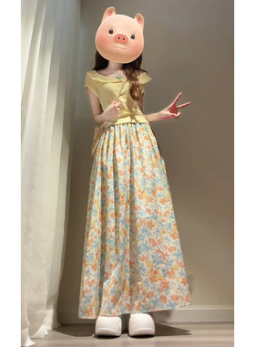 2026新款法式甜美黄色裙子套装夏季多巴胺明媚穿搭一整套碎花长裙