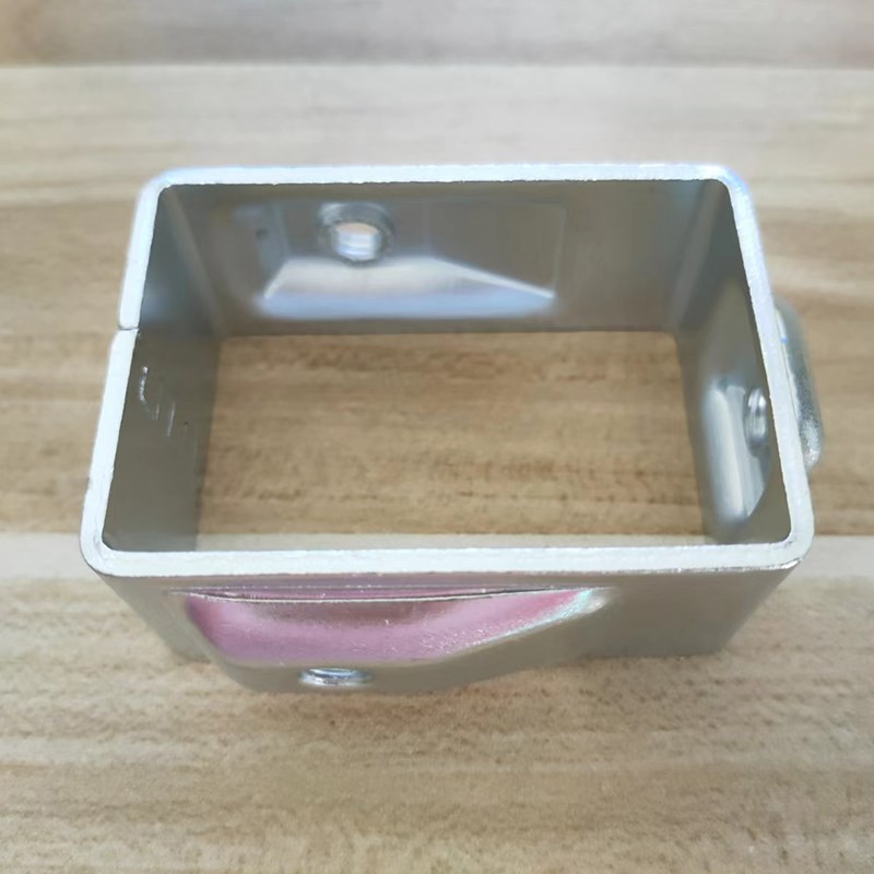 工业设备安全防护栏配件仓库车间隔离网卡扣围栏60方管镀锌连接件