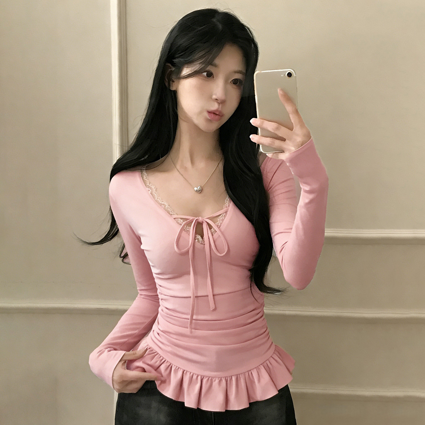IAEY韩系甜辣少女粉色V领长袖T恤秋冬新款褶皱收腰荷叶边针织上衣