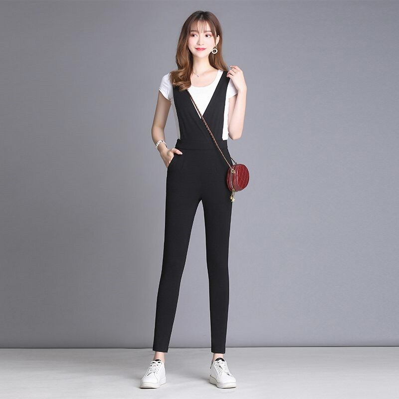 背带裤女修身显瘦小脚裤2026新款春夏韩版高腰弹力黑色长裤连体裤