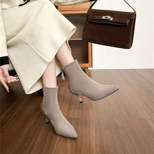 爆款《大漂亮》5.5CM尖头细跟瘦瘦靴女绒面软底舒适高跟短靴时a3