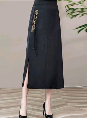 赴达女装2026新款国风刺绣缎面半身裙夏季女士手抓花流苏暗纹裙a6