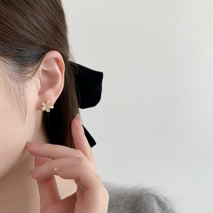 2025「花漾」貓眼石花朵蚊香盤耳夾女無耳洞清新甜美氣質(zhì)小巧耳釘