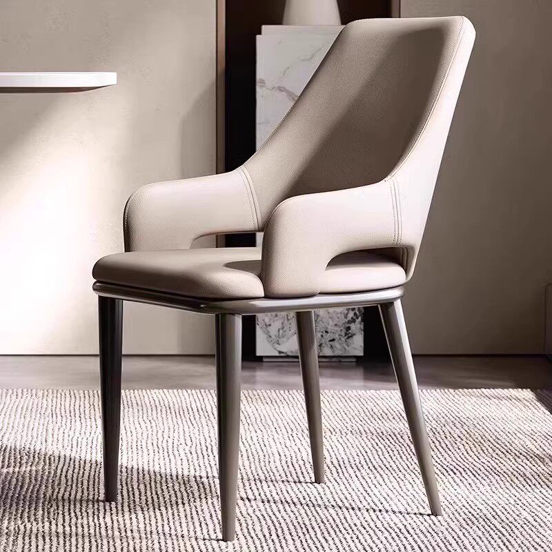2026新款餐桌椅意式轻奢餐椅现代简约家用高级感皮靠背椅洽谈椅子
