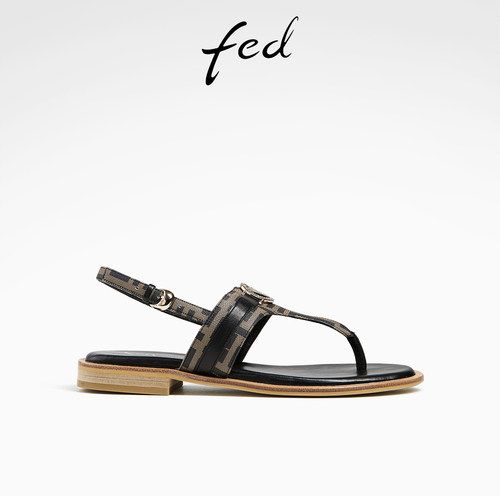 夹趾低跟平底人字带沙滩罗马凉鞋