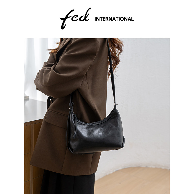 fed 植鞣皮头层牛皮饺子包腋下包单肩斜挎包HOBO包BFA9504,箱包皮具/热销女包/男包,腋下包,淘宝优惠券,粉丝福利购,淘宝优惠卷