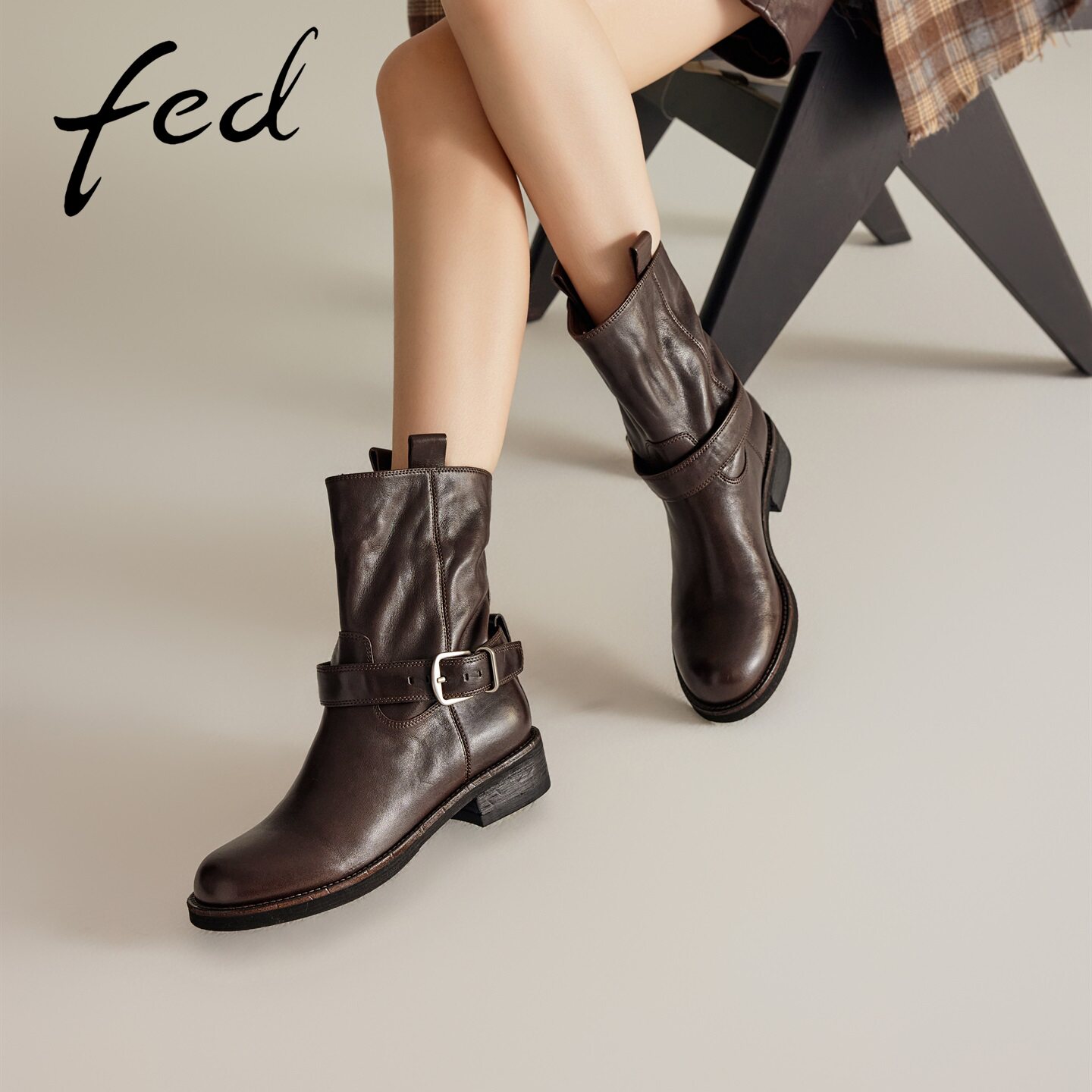 fed深棕擦色做旧西部短靴女