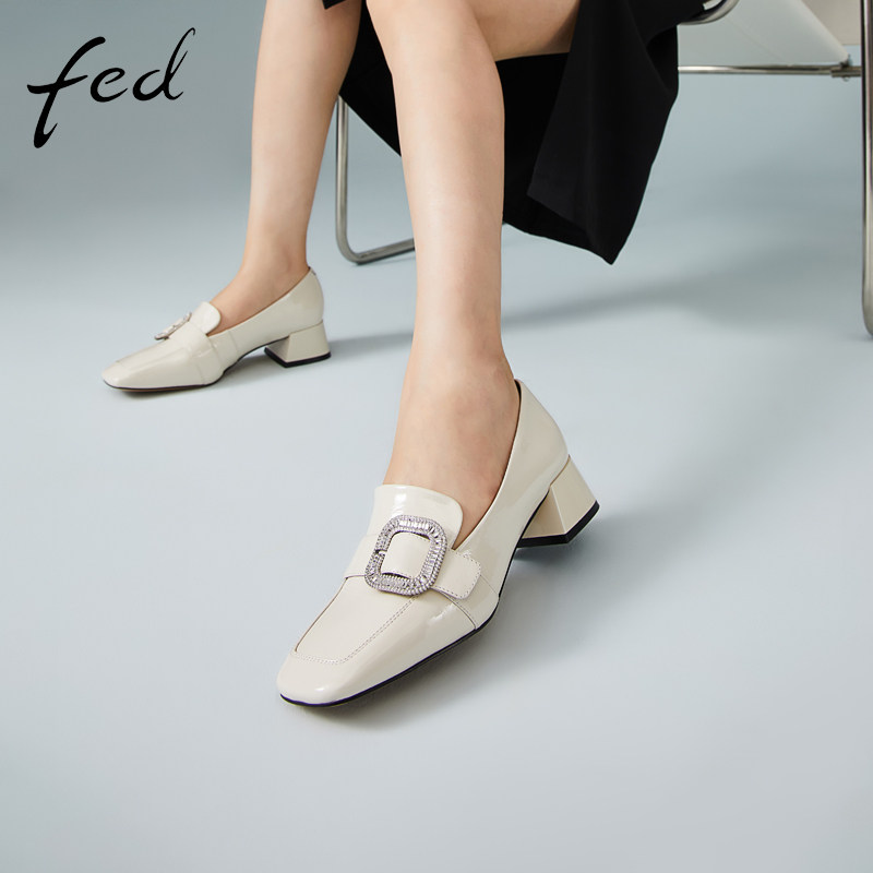 fed方头女鞋2023年春季新款漆皮粗跟水钻中跟单鞋女r0116-zca101