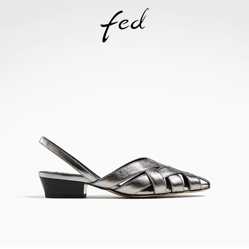 包头后空凉鞋女镂空透气罗马凉鞋