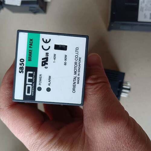 可维修OM调速器SB50，，成色漂亮，实物如图，，议价