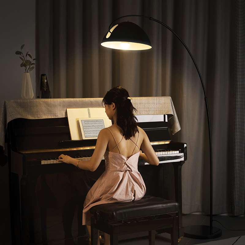 钢琴灯落地护眼练琴专用三角琴全光谱网红氛围高亮立式台灯
