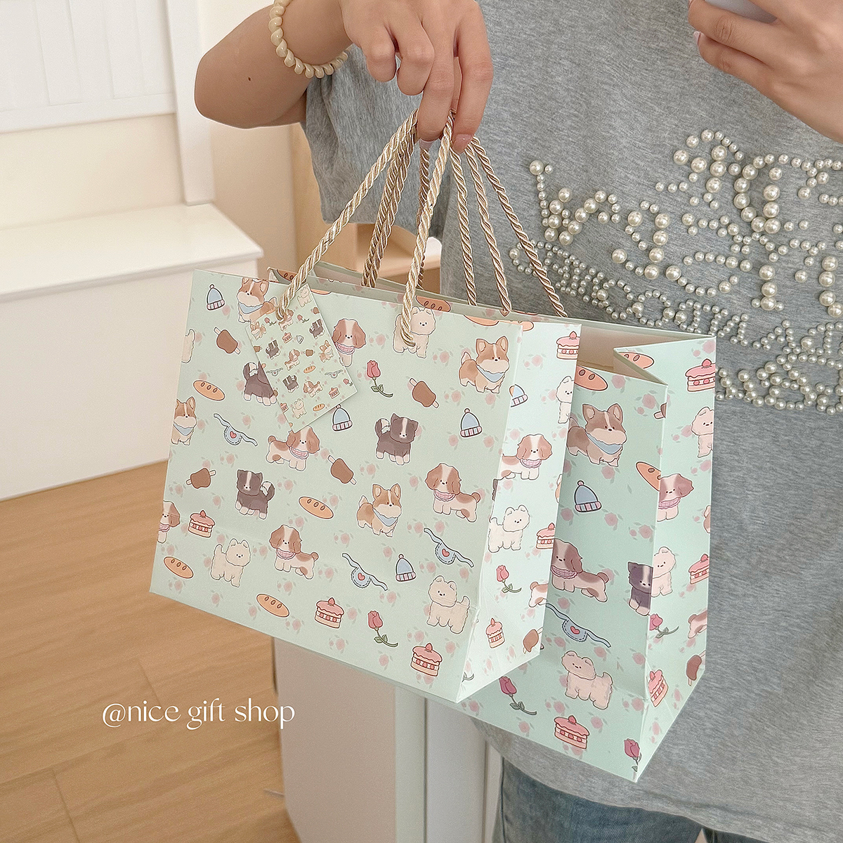 甜品小狗礼品袋~ins风卡通礼品袋节日礼物收纳手提袋购物袋儿童节