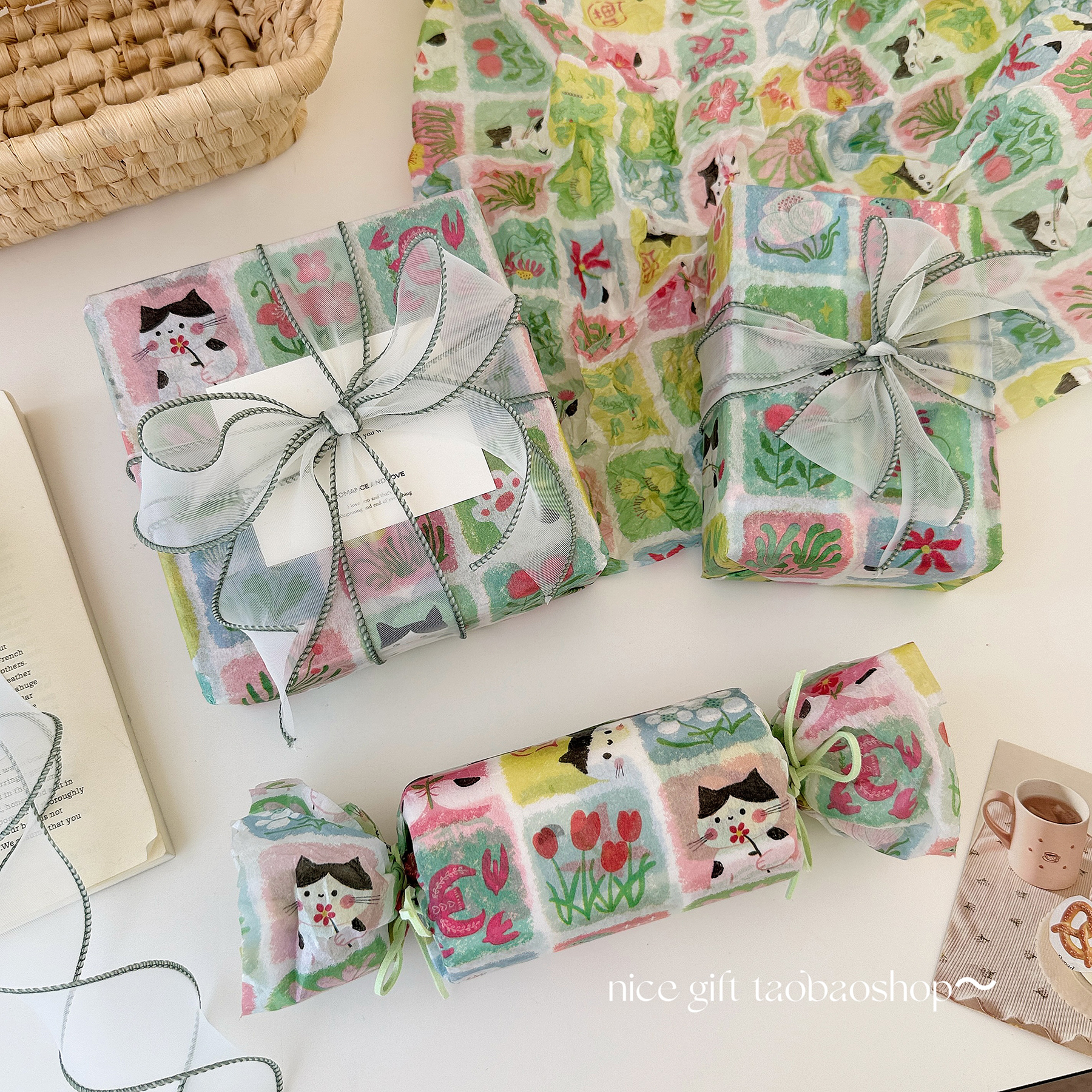 ins小清新绿色涂鸦格子猫咪雪梨纸可爱节日礼物包装纸打包装饰纸