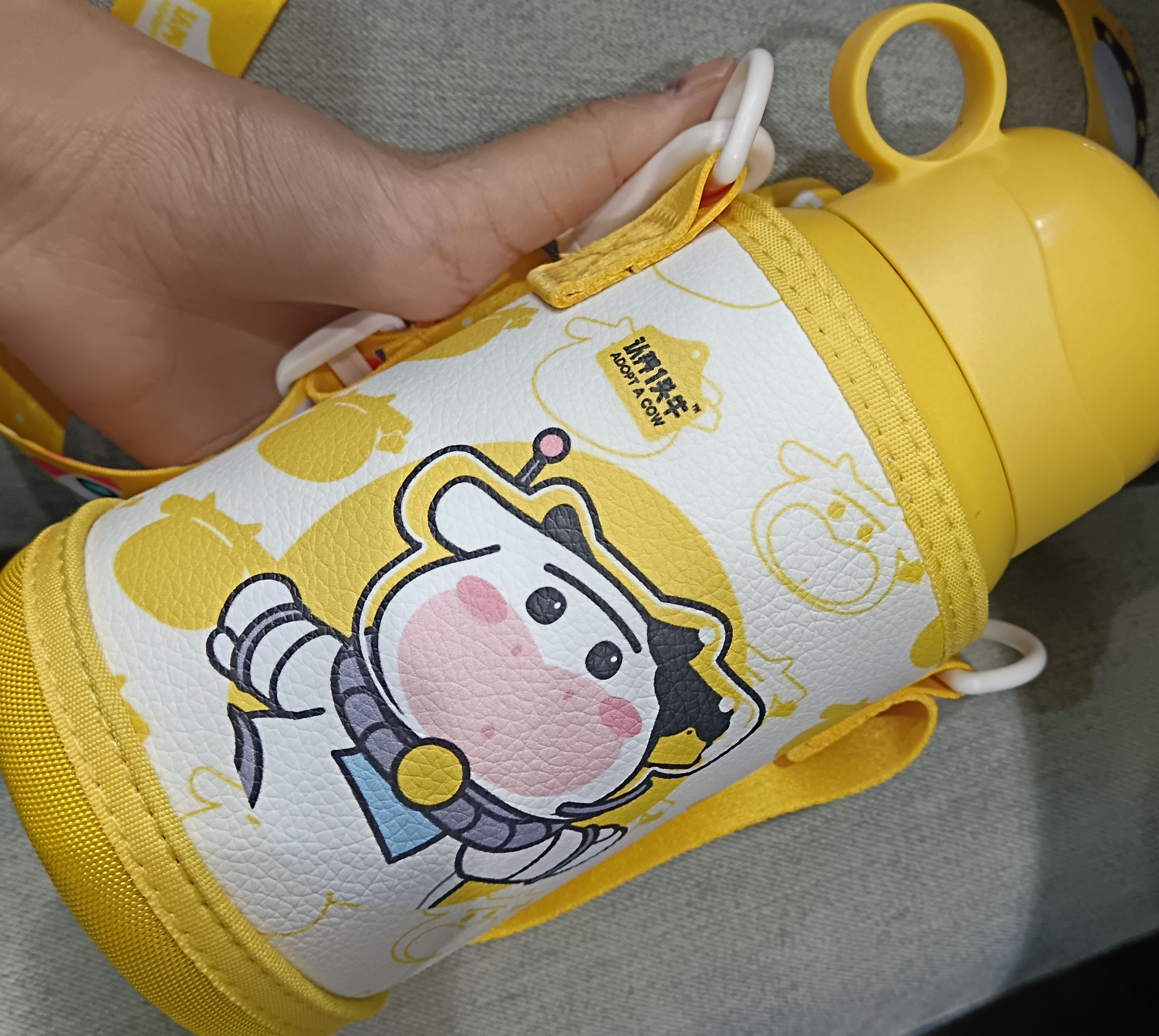 129.9包邮儿童保温杯原装可替换吸管头可斜挎防漏水壶水杯500ml