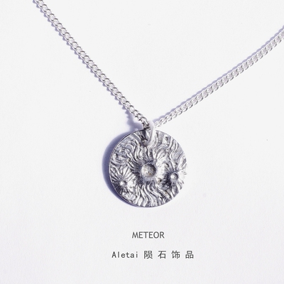 阿勒泰铁陨石雕刻件吊坠项链镍铁